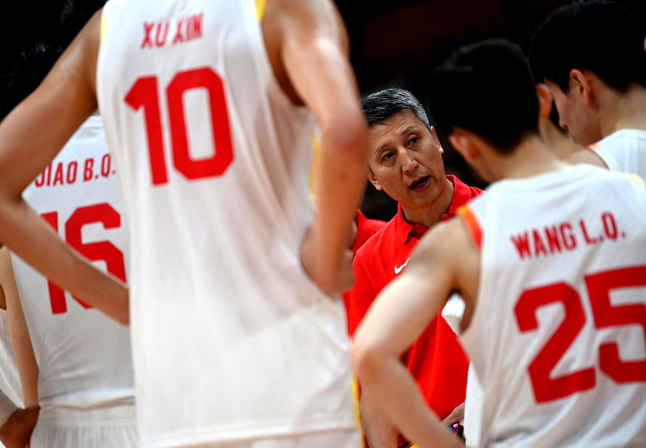 竞技宝-包含冲刺阶段深圳男篮调整名单以备德甲，迎来里程碑环节打磨，底气十足，纪律约束更严格的词条