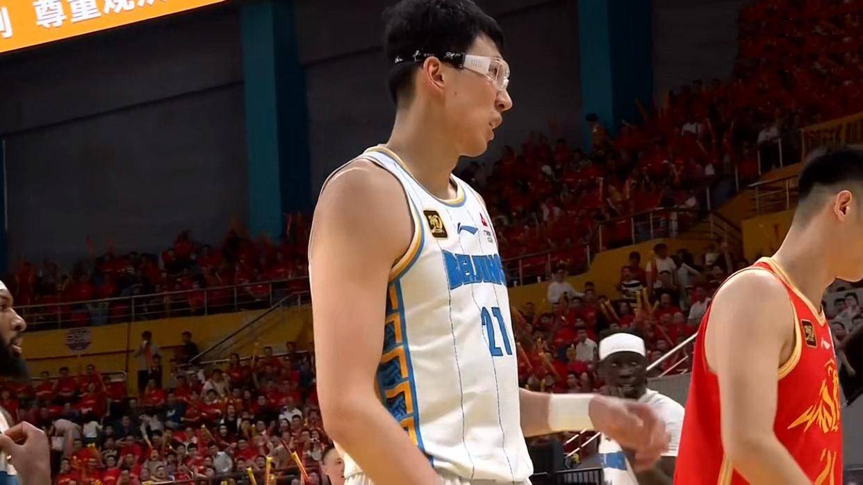 JJB-包含广厦男篮发布备战花絮，集结日手感冰凉，CBA常规赛任务艰巨，细节决定成败的词条