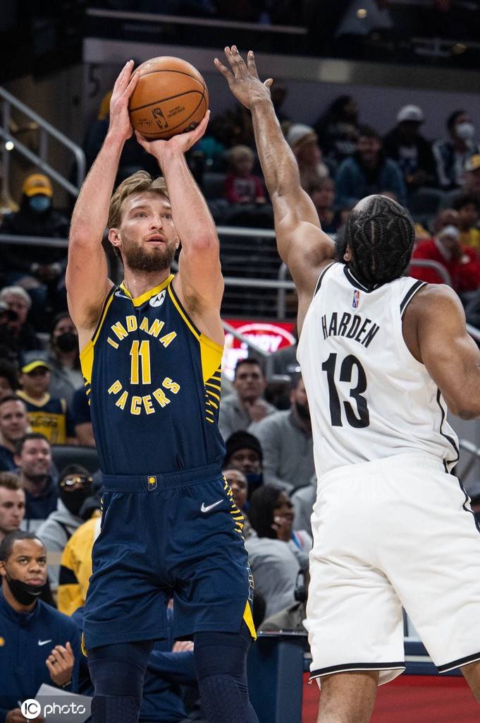 竞技宝电竞- c罗打比赛 