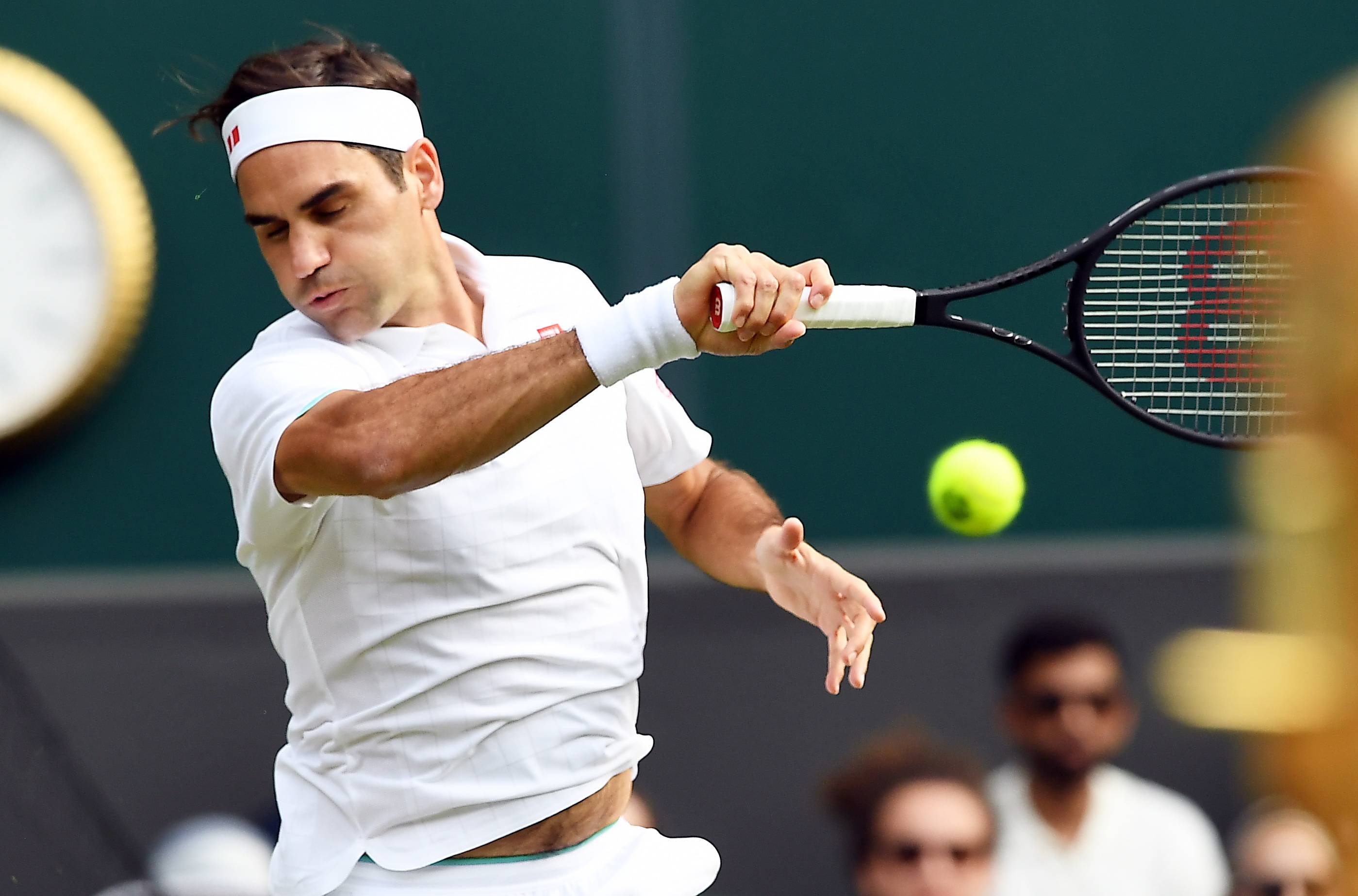 竞技宝电竞-费德勒在TES比赛中回归赛场，绝杀引发热议！的简单介绍