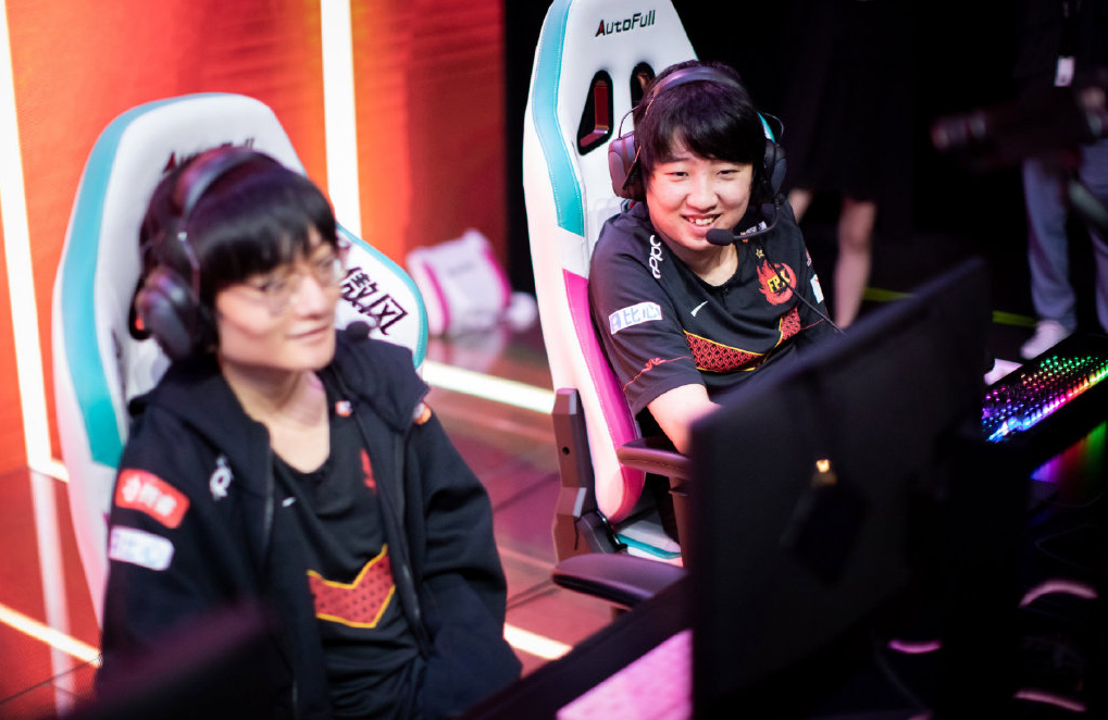 竞技宝电竞-Doinb爆冷击败雄鹿，突破纪录引爆全场！的简单介绍