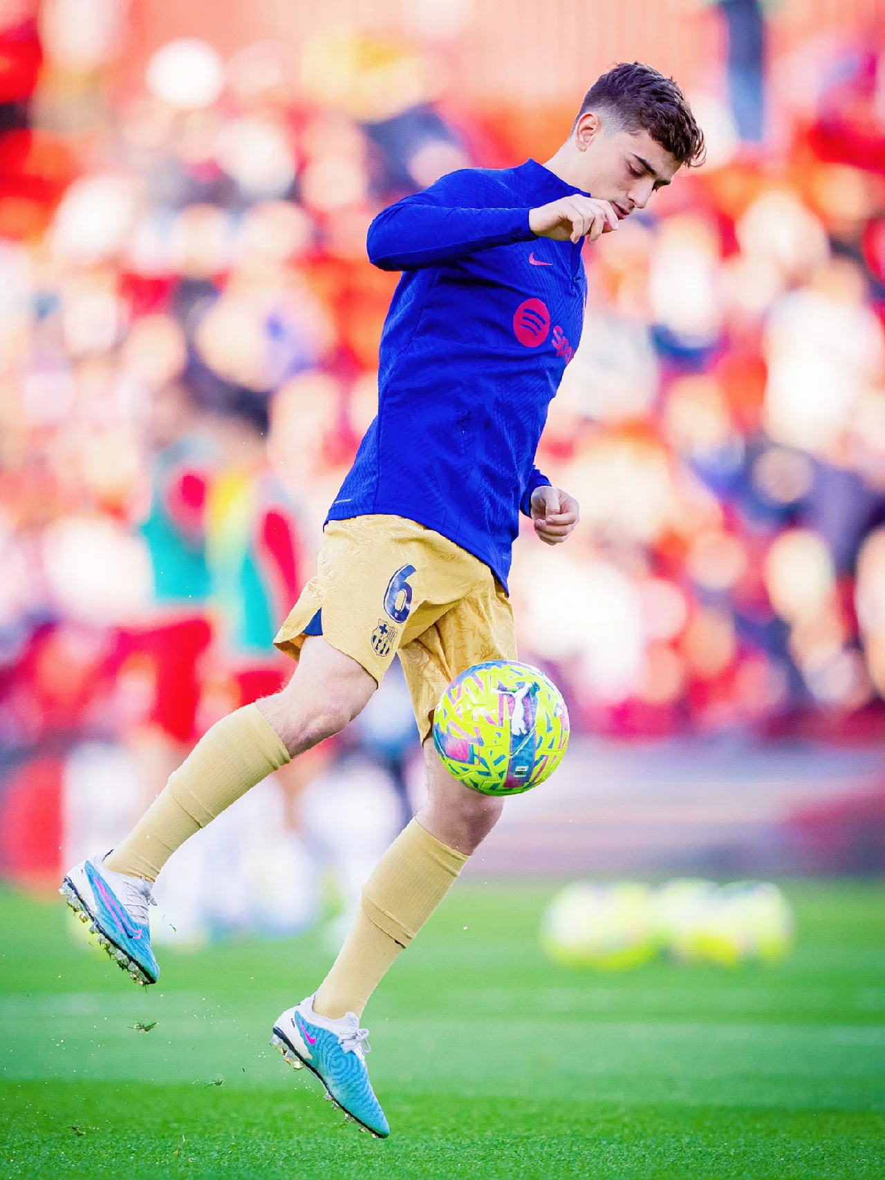 Ming在巴塞罗那比赛中逆转，挺进下一轮引发热议！的简单介绍